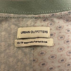 Urban Outfitters crop